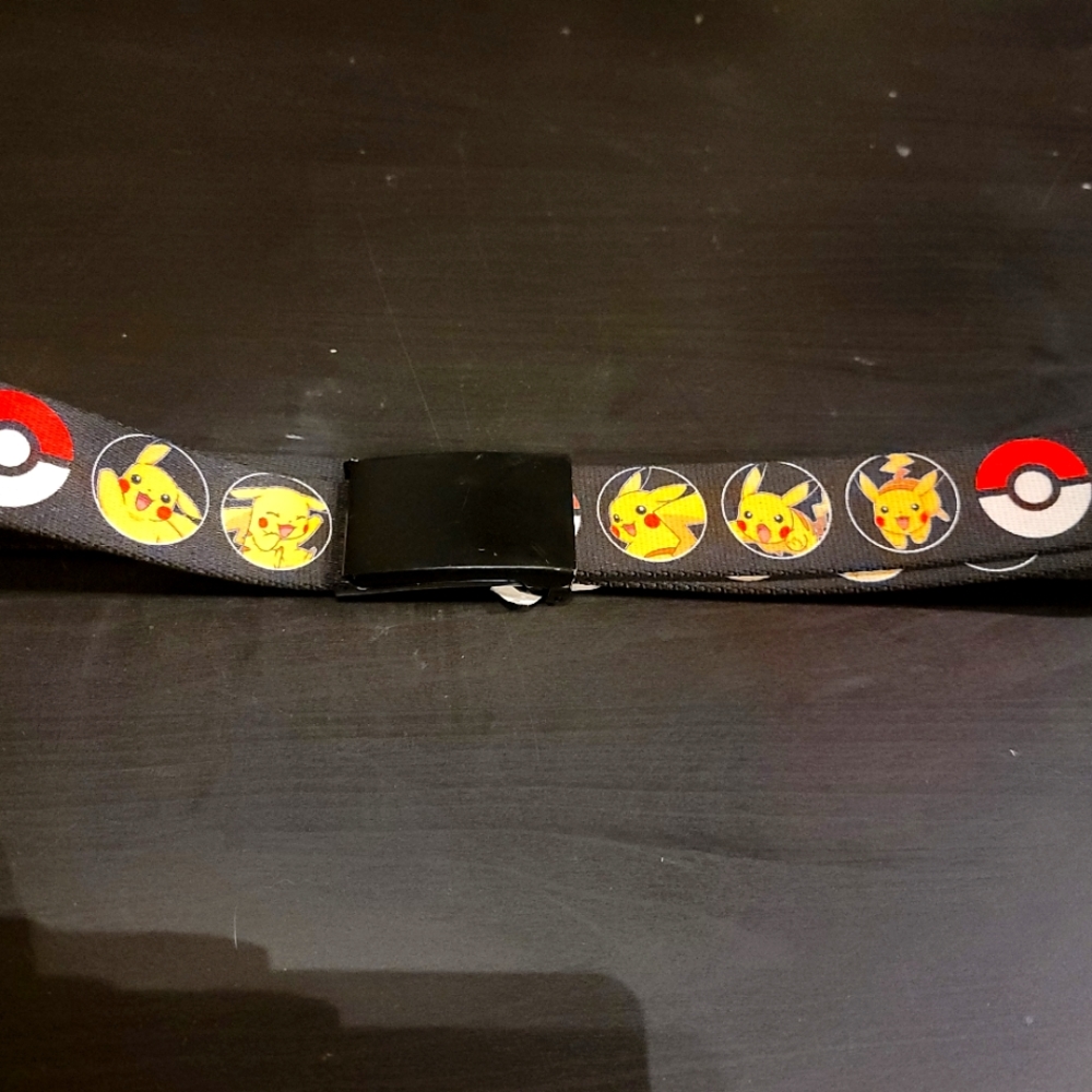 Pokemon Buckle Down belt, OS